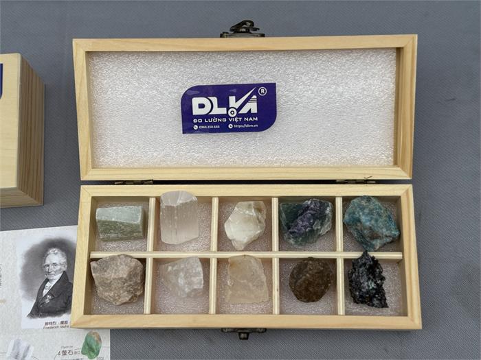 Bộ đo độ cứng thang mohs